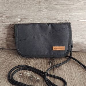 Eddie Bauer Connect Travel Wallet- Black